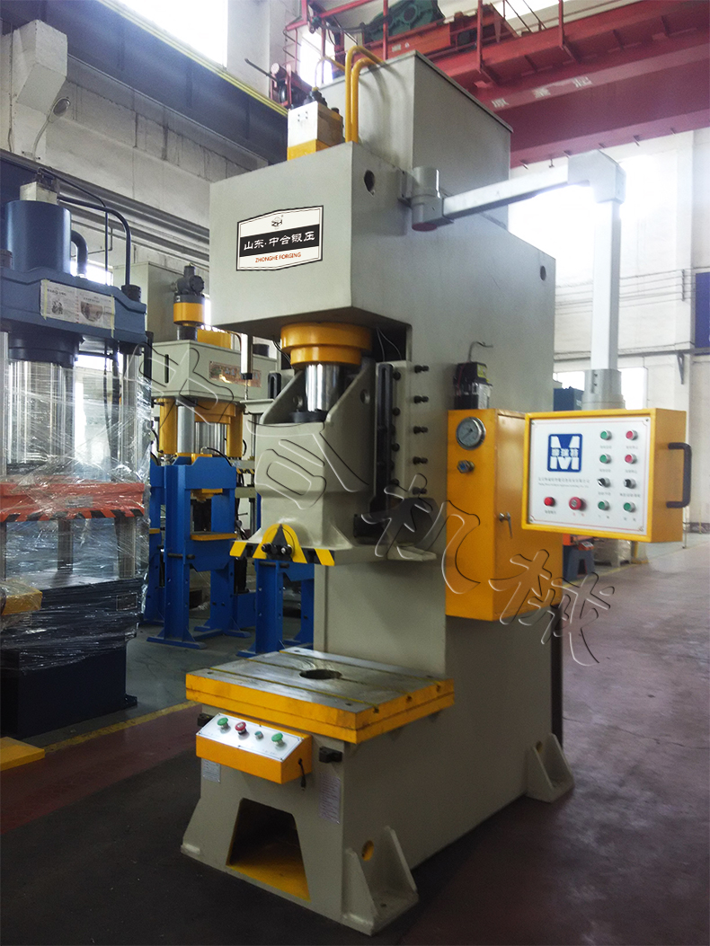 100噸導軌式液壓沖床(圖2) 100噸導軌式液壓沖床(圖2)