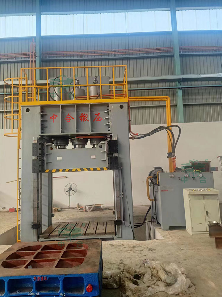 800噸框架式液壓機 800噸框架式液壓機
