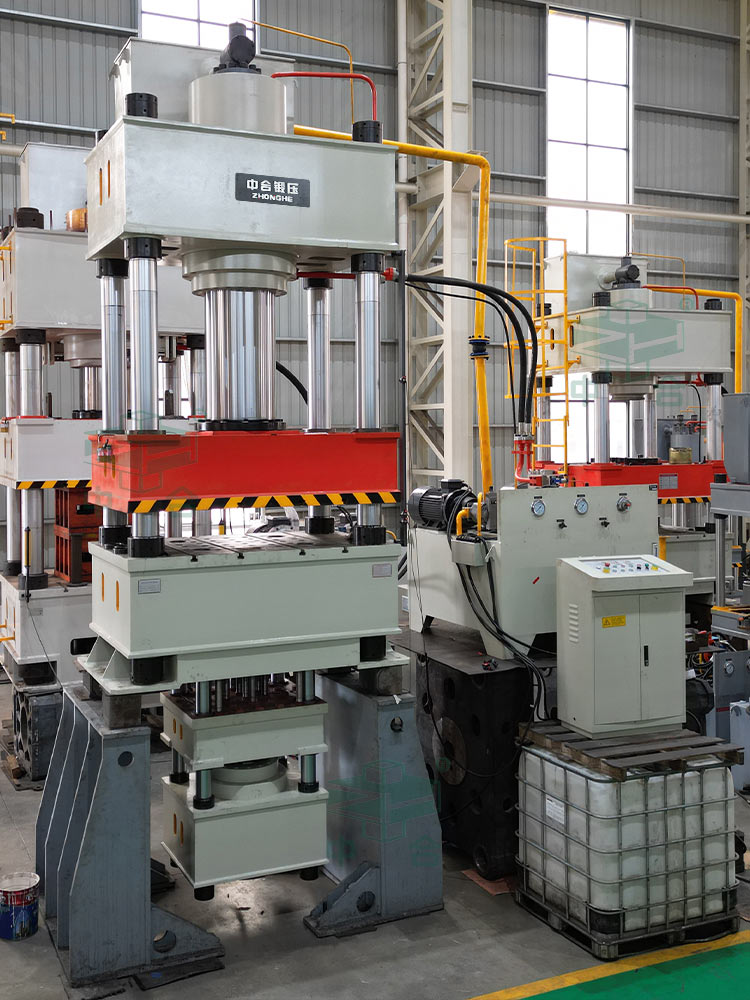 500噸不銹鋼水槽液壓機(jī).jpg 500噸不銹鋼水槽液壓機(jī).jpg