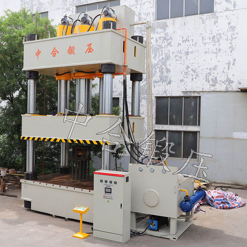 2000噸化糞池模壓成型液壓機(jī) 2000噸化糞池模壓成型液壓機(jī)