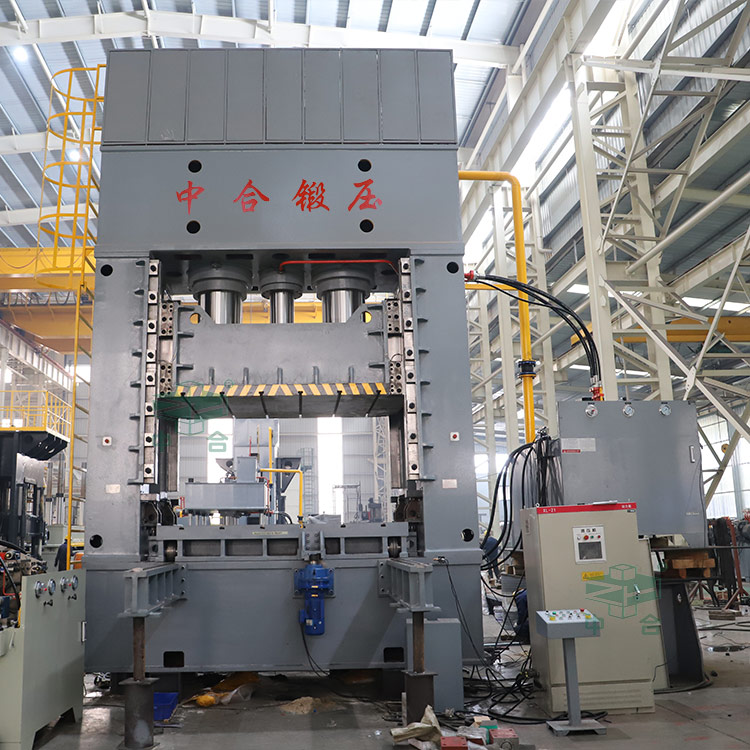 1250噸框架式液壓機(jī)車間實(shí)拍.jpg 1250噸框架式液壓機(jī)車間實(shí)拍.jpg