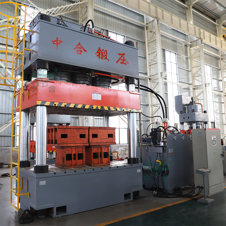 1200噸復(fù)合材料模壓機(jī) 1200噸復(fù)合材料模壓機(jī)