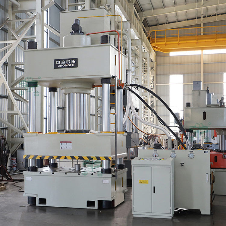 630噸四柱液壓機按需定制.jpg 630噸四柱液壓機按需定制.jpg