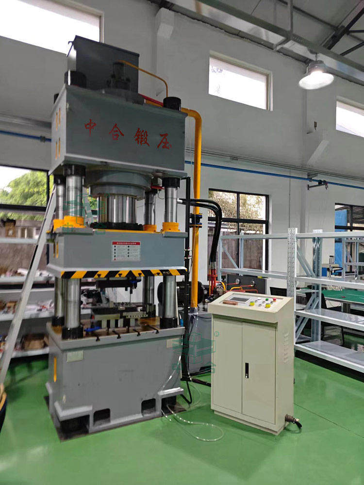 400噸新能源電車配件沖壓成型液壓機.jpg 400噸新能源電車配件沖壓成型液壓機.jpg