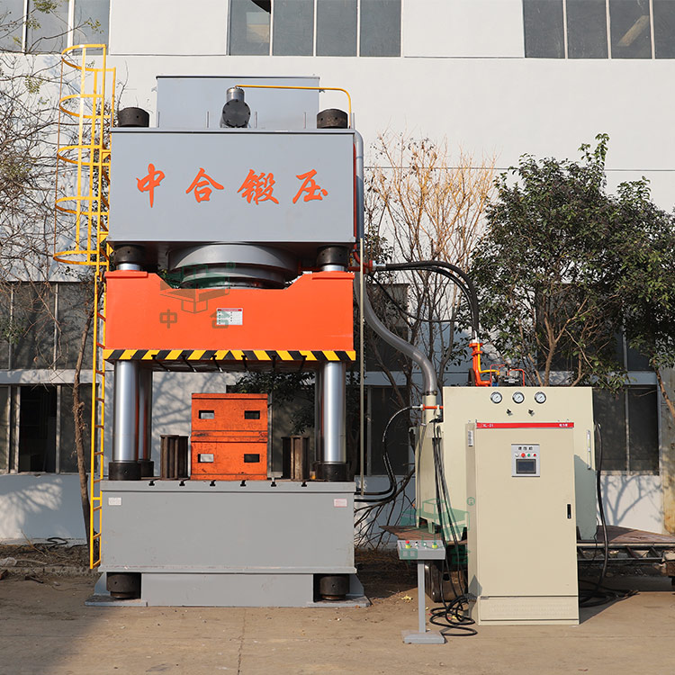 2000噸三梁四柱液壓機(單缸).jpg 2000噸三梁四柱液壓機(單缸).jpg