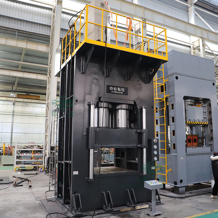 2000噸框架式木屑托盤液壓機.jpg 2000噸框架式木屑托盤液壓機.jpg