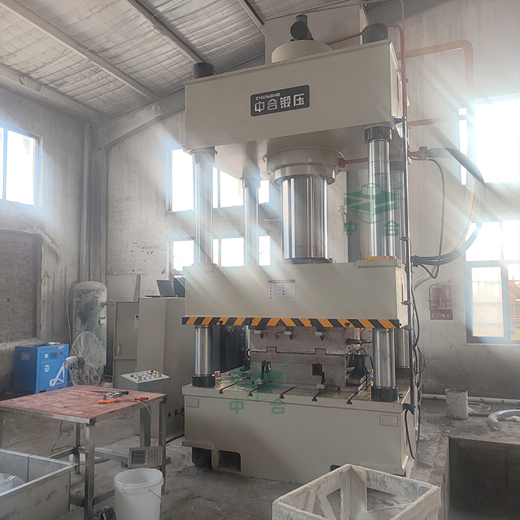 630噸石英石水槽液壓機.jpg 630噸石英石水槽液壓機.jpg