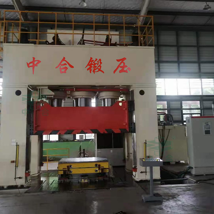 3000噸框架式液壓機.jpg 3000噸框架式液壓機.jpg