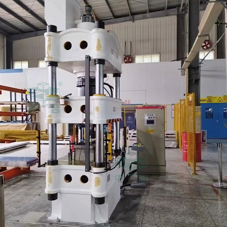 200噸四柱液壓機安裝完成.jpg 200噸四柱液壓機安裝完成.jpg