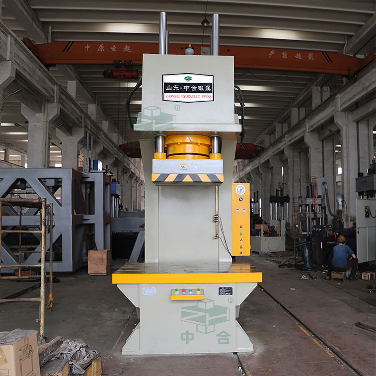 315噸單柱液壓機.jpg 315噸單柱液壓機.jpg