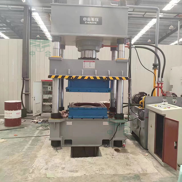 400噸三梁四柱液壓機.jpg 400噸三梁四柱液壓機.jpg