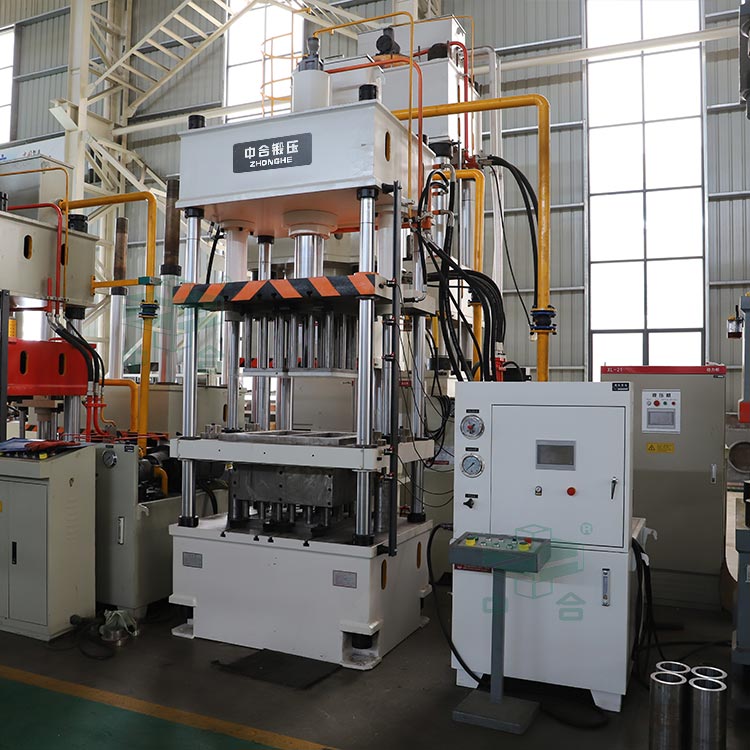 100噸粉末成型液壓機(jī)車間調(diào)試.jpg 100噸粉末成型液壓機(jī)車間調(diào)試.jpg