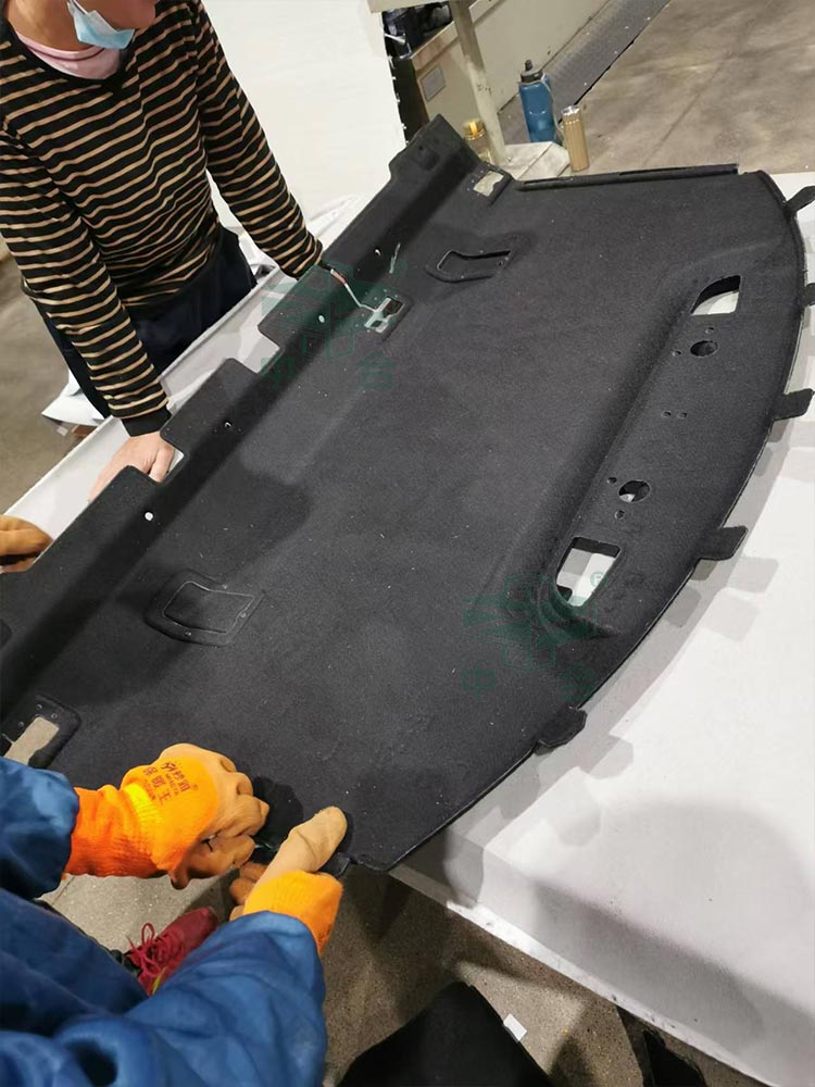 汽車內飾件(后平臺蓋板).jpg 汽車內飾件(后平臺蓋板).jpg