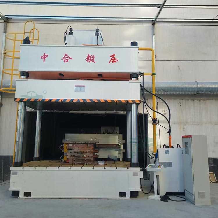 400噸三梁四柱液壓機.jpg 400噸三梁四柱液壓機.jpg