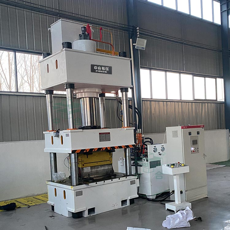 315噸三梁四柱液壓機.jpg 315噸三梁四柱液壓機.jpg