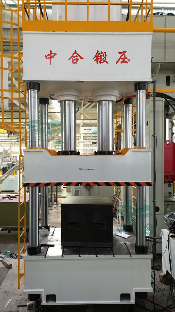 500噸三梁四柱液壓機 500噸三梁四柱液壓機