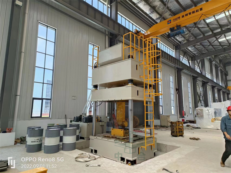 型材折彎液壓機(jī)_500噸液壓機(jī)(圖3) 型材折彎液壓機(jī)_500噸液壓機(jī)(圖3)