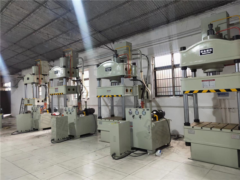 液壓機(jī) 液壓機(jī)