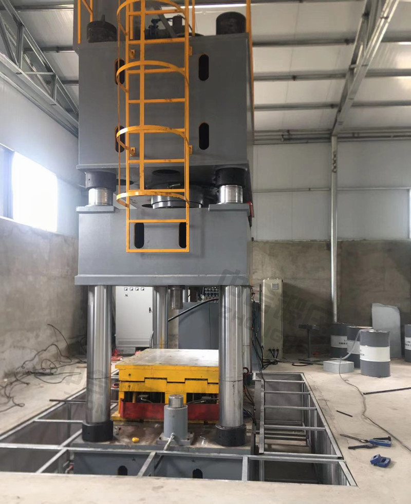 復(fù)合材料成型油壓機(jī)_1500噸汽車(chē)覆蓋件模壓機(jī)設(shè)備_伺服油壓機(jī)(圖2) 復(fù)合材料成型油壓機(jī)_1500噸汽車(chē)覆蓋件模壓機(jī)設(shè)備_伺服油壓機(jī)(圖2)