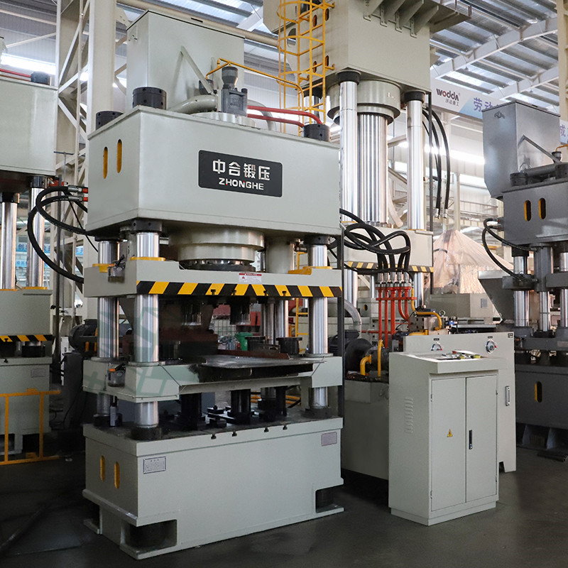 400噸鹽磚機(jī) 400噸鹽磚機(jī)