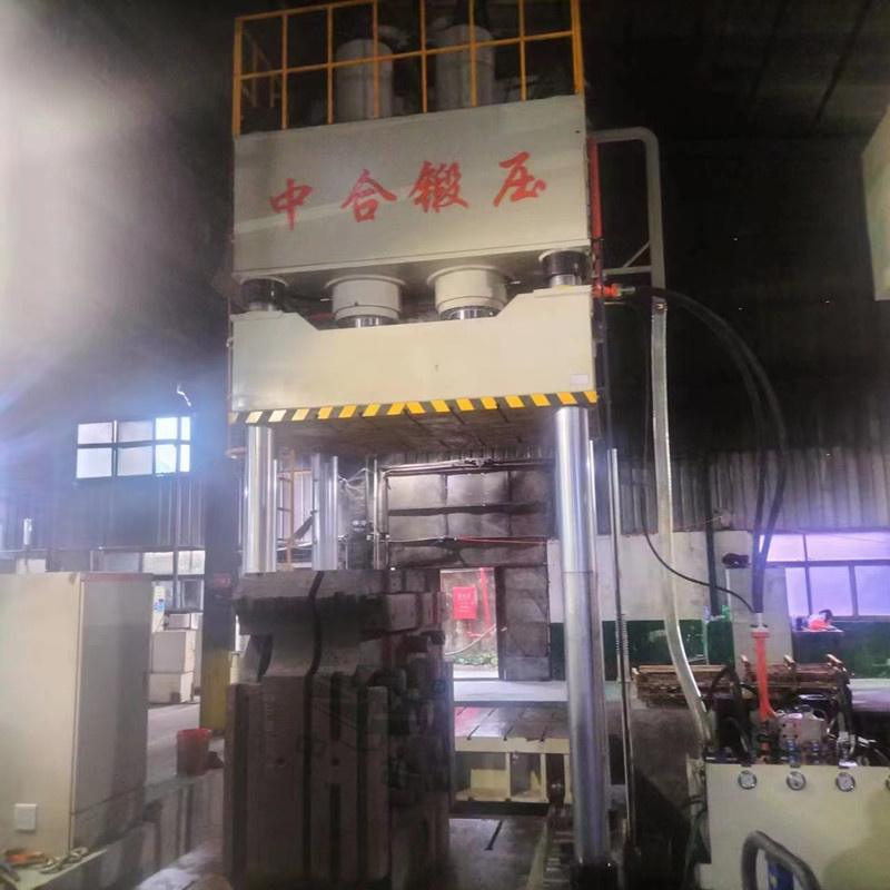 1500噸液壓機(jī)_復(fù)合材料成型油壓機(jī)客戶使用反饋(圖3) 1500噸液壓機(jī)_復(fù)合材料成型油壓機(jī)客戶使用反饋(圖3)