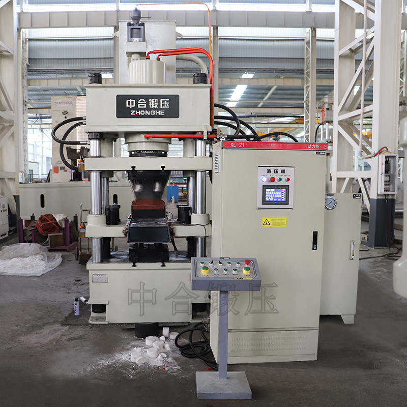 200噸四梁四柱液壓機(jī) 200噸四梁四柱液壓機(jī)