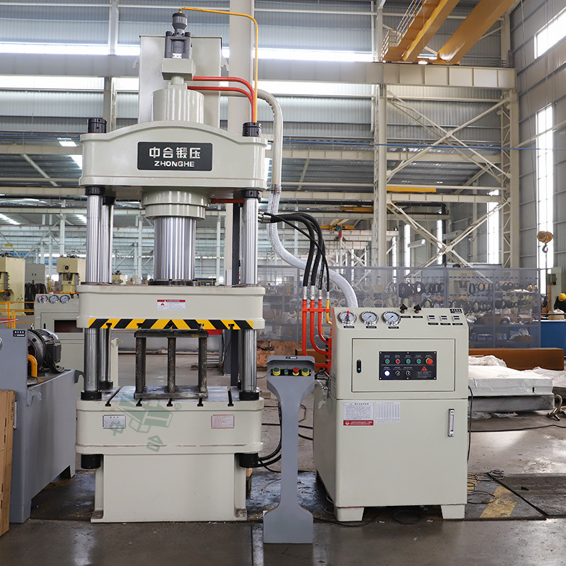 200噸四柱液壓機(jī) 200噸四柱液壓機(jī)