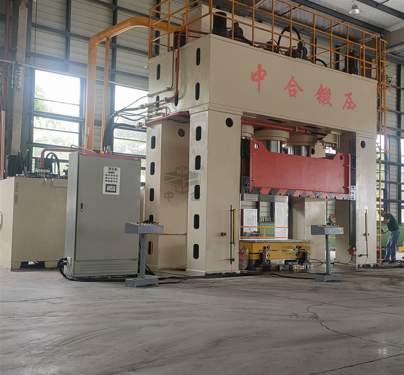 2500噸框架式液壓機 2500噸框架式液壓機