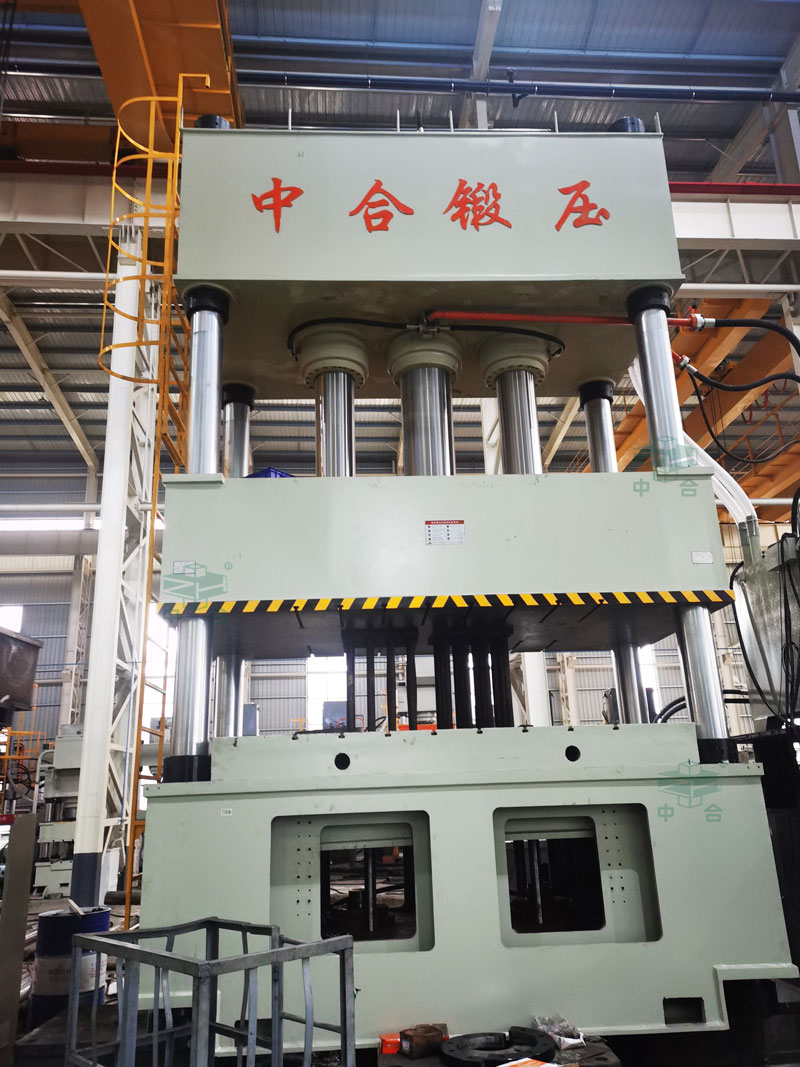 1000噸汽車零部件成型液壓機(jī) 1000噸汽車零部件成型液壓機(jī)