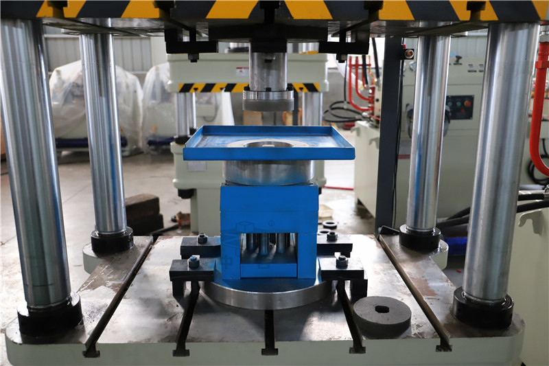 200噸金屬粉末壓塊液壓機 200噸金屬粉末壓塊液壓機