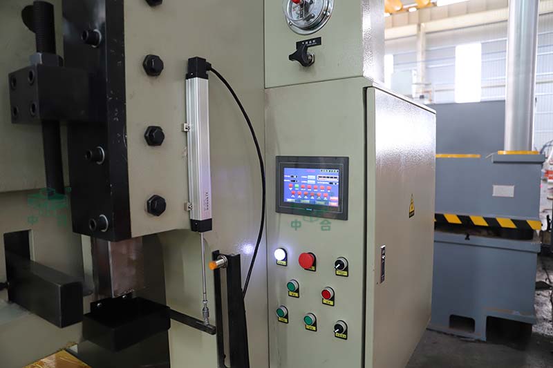 油壓沖床-快速液壓機(jī)(圖6) 油壓沖床-快速液壓機(jī)(圖6)