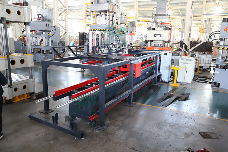 400噸錨桿托盤生產線 400噸錨桿托盤生產線